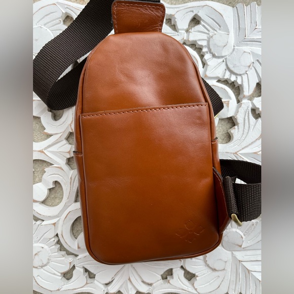 Patricia Nash Marisol tooled leather sling bag NWT - Picture 3 of 6